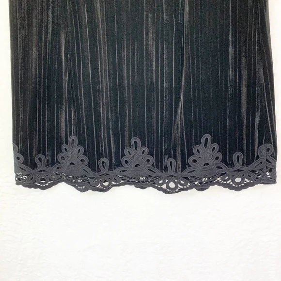 Chico's Velvet Embroidered Hem Shift Dress Black Sz Large - Picture 4 of 11